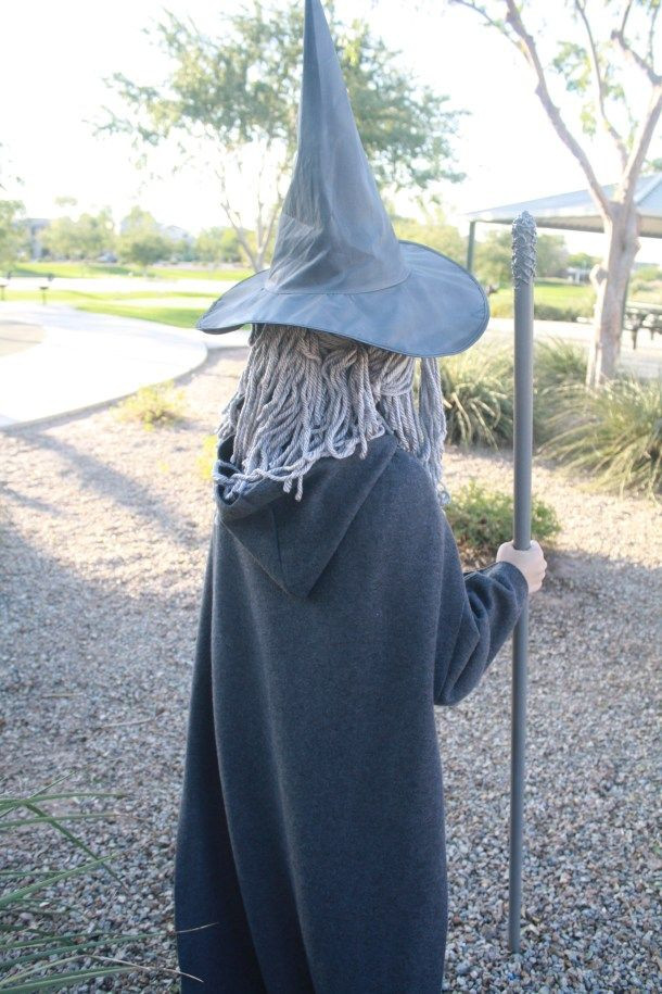Gandalf Costume DIY
 DIY Gandalf Costume Tutorial