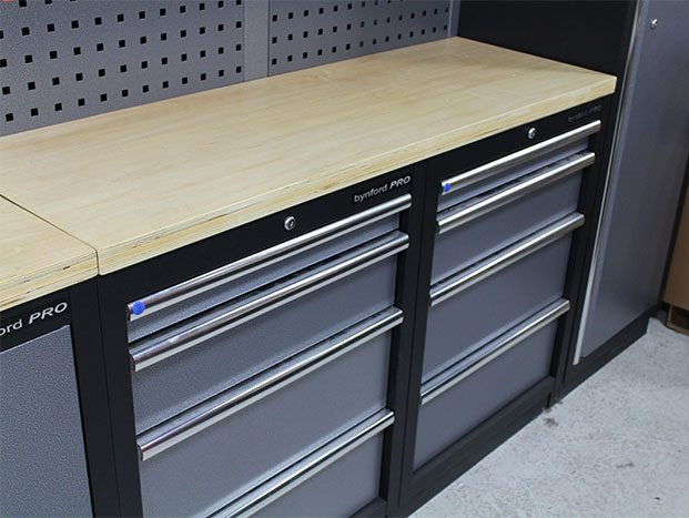 Garage Storage And Work Bench
 Magnum Garage Storage System with Workbench