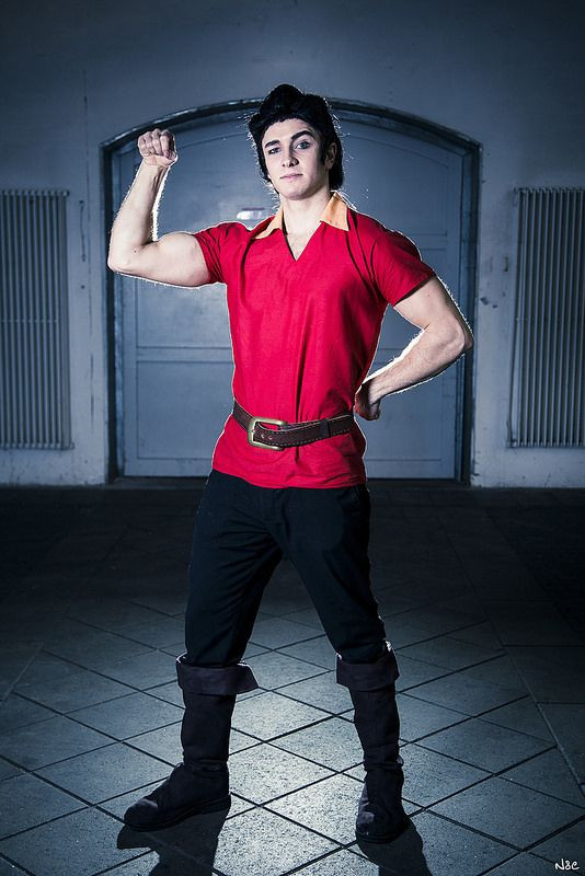 Gaston Costume DIY
 Z7A8872