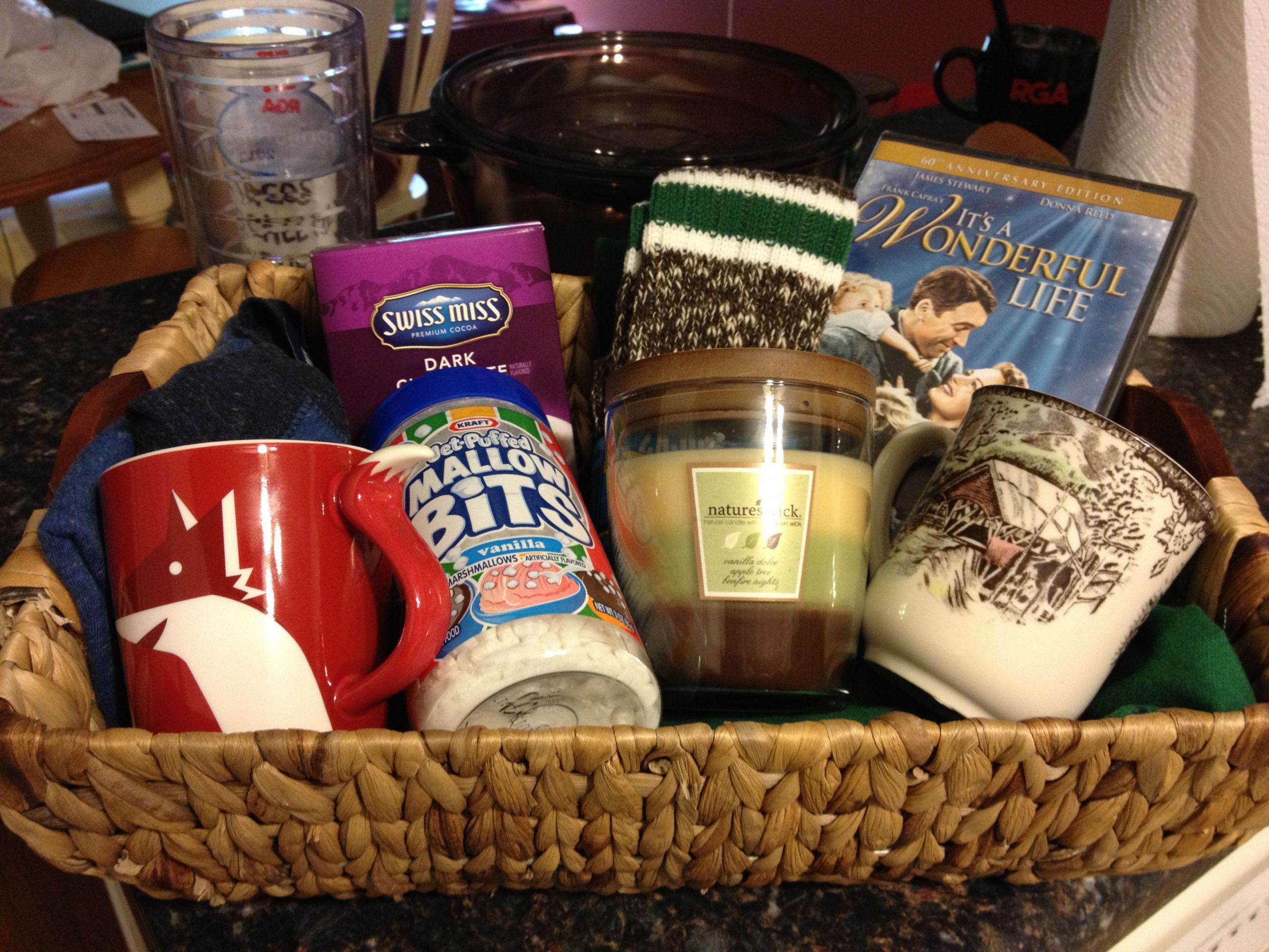 Gift Basket Ideas For Boyfriends
 The 25 best Boyfriend t basket ideas on Pinterest