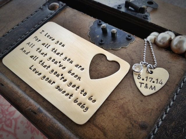 Gift Ideas For Husband On Anniversary
 12 DIY Romantic Anniversary Gift Ideas for Your Husband