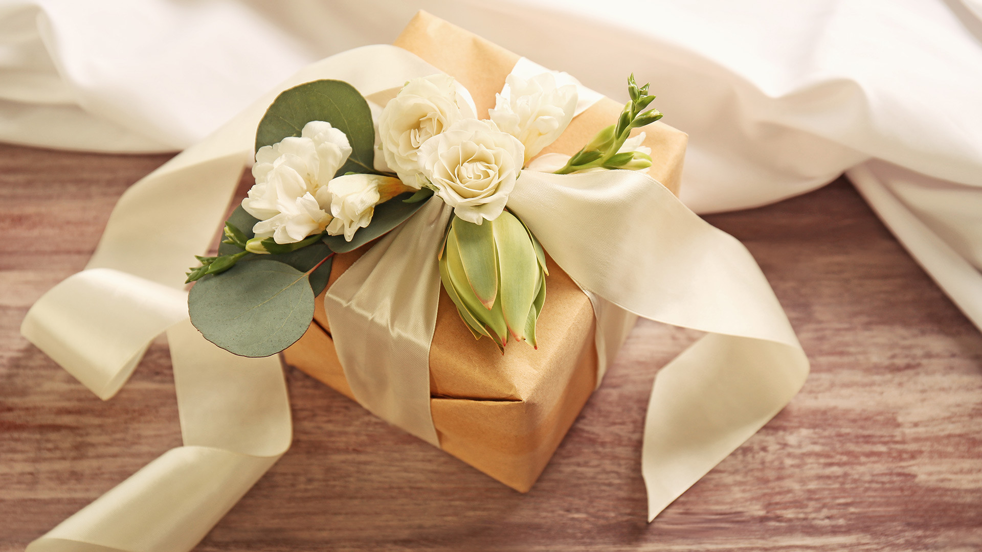 Gifts For Wedding
 How to Choose the Perfect Wedding Gift For a Couple