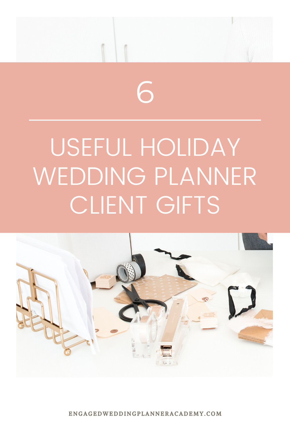 Gifts For Wedding Planner
 6 Useful Holiday Wedding Planner Client Gifts