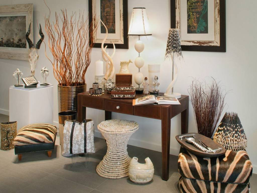 Giraffe Decor For Living Room
 Giraffe Decor For Living Room — Ideas Roni Young from "The