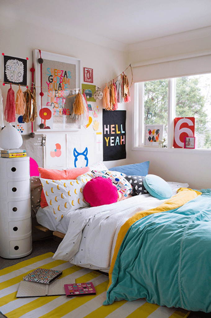 Girls Bedroom Colors
 23 Stylish Teen Girl’s Bedroom Ideas