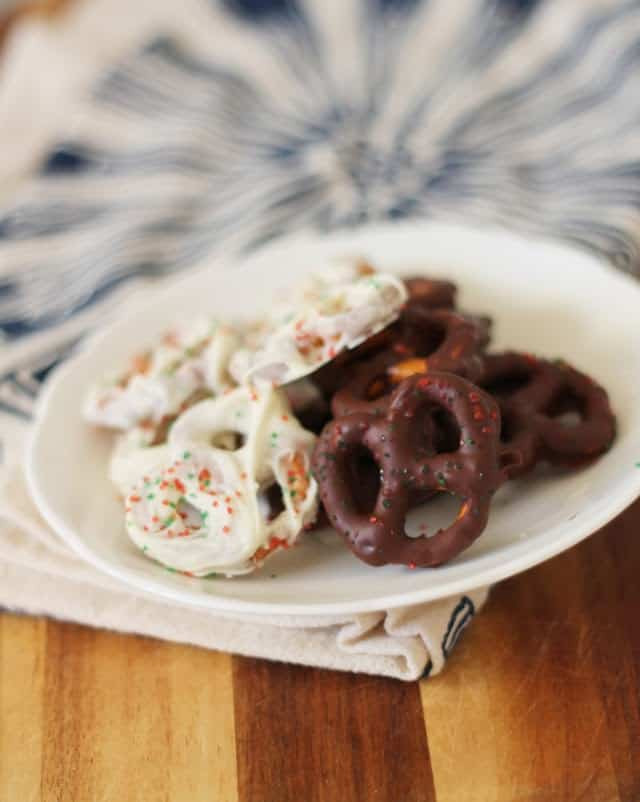 Gluten Free Chocolate Covered Pretzels
 Easy Chocolate Covered Pretzels The Pretty Bee