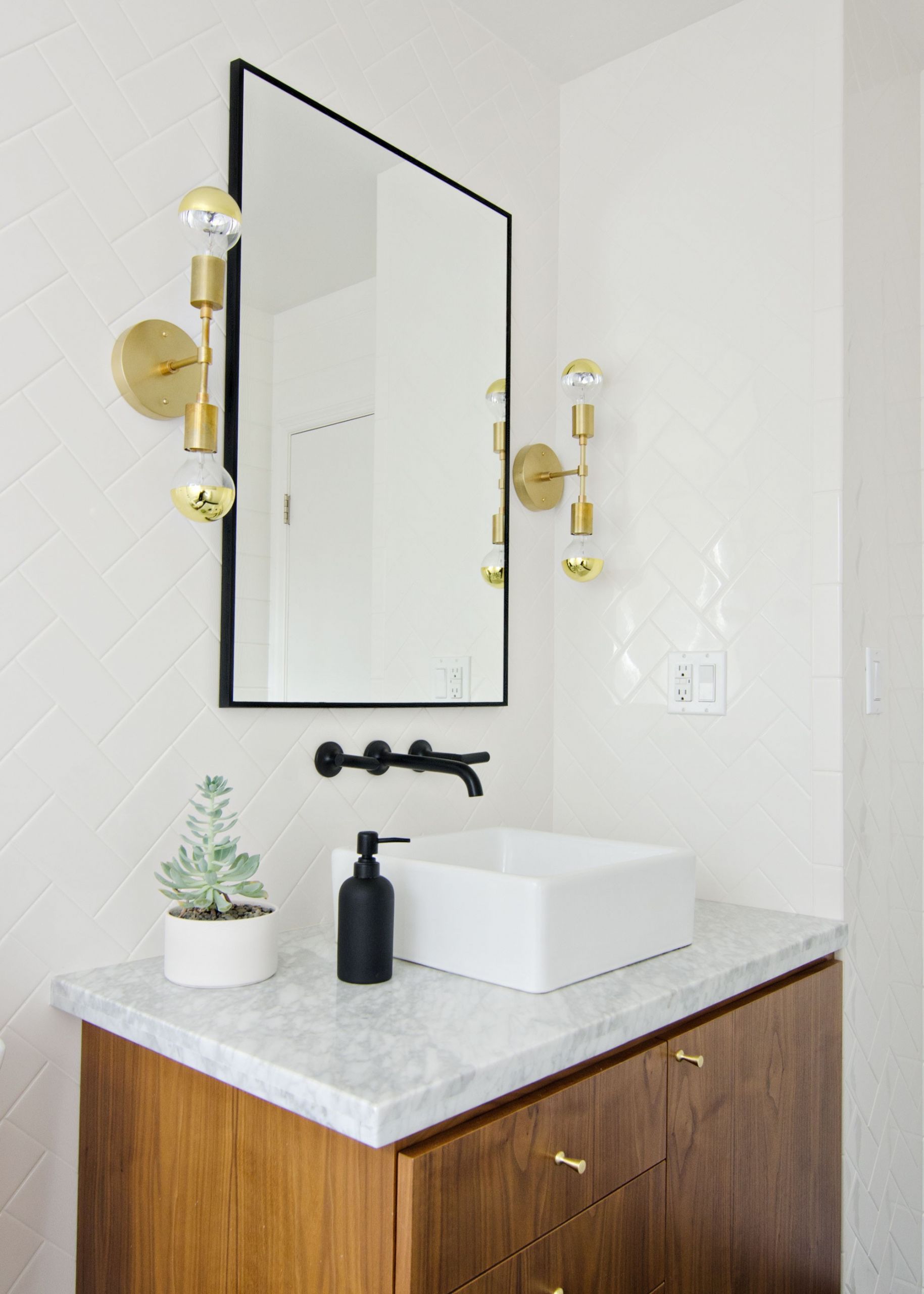 Gold Bathroom Light Fixtures
 Terrific Gold Bathroom Light Fixtures line Home Sweet