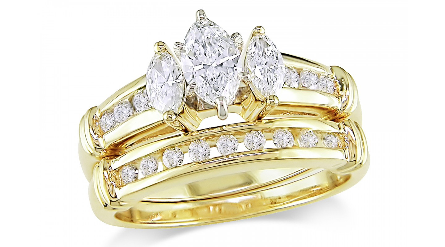 Gold Diamond Engagement Ring
 Why Gold Engagement Rings Still Rock