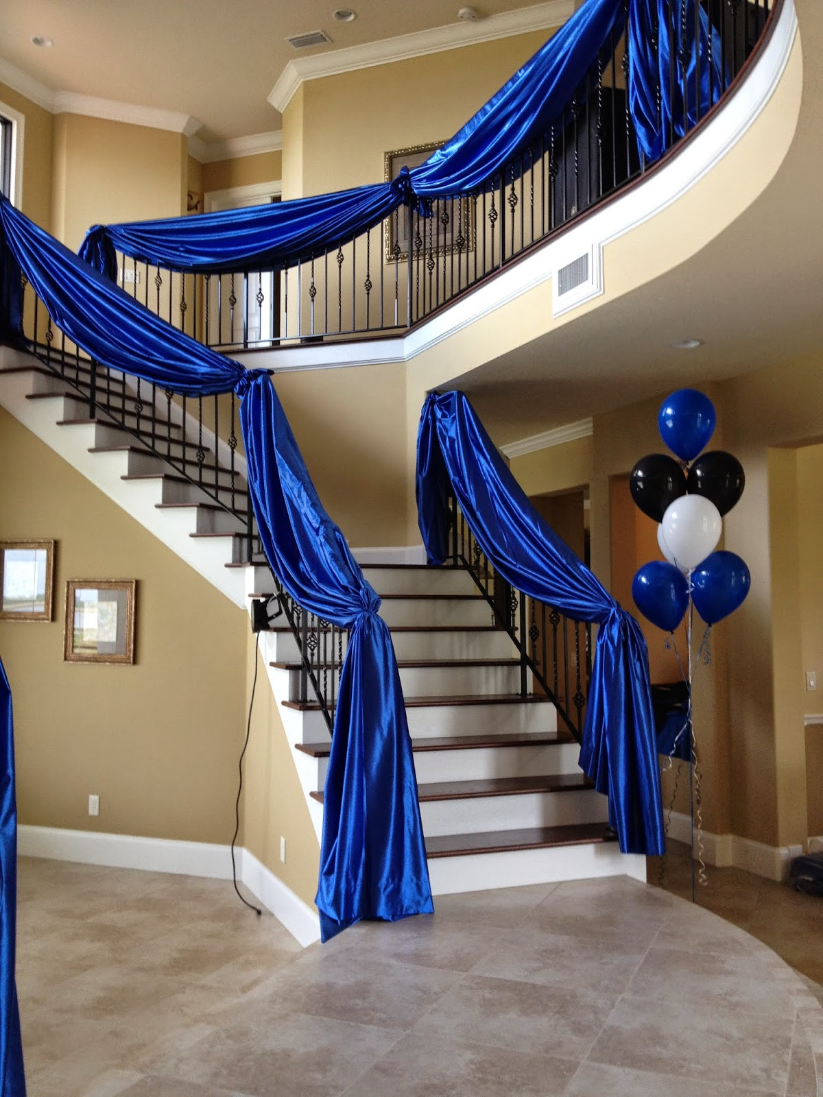 Graduation Party Balloon Ideas
 Party People Event Decorating pany Fabric and Balloon