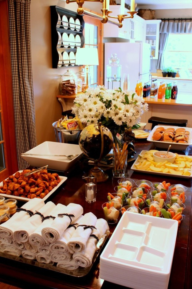 Graduation Party Buffet Ideas
 11 Graduation Party Ideas To Celebrate The Big Day