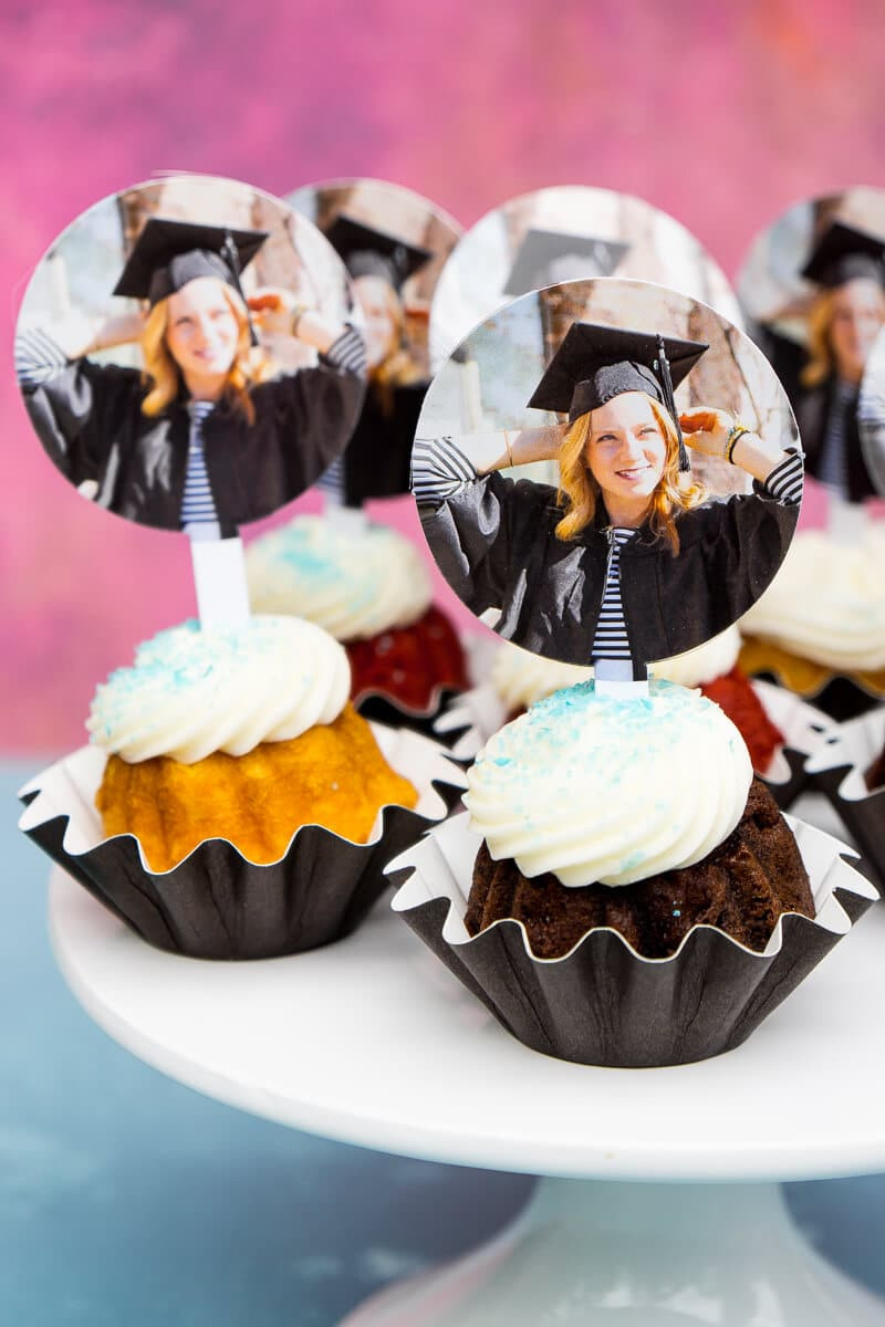 Graduation Party Centerpieces Ideas
 7 Picture Perfect Graduation Decorations to Celebrate in Style
