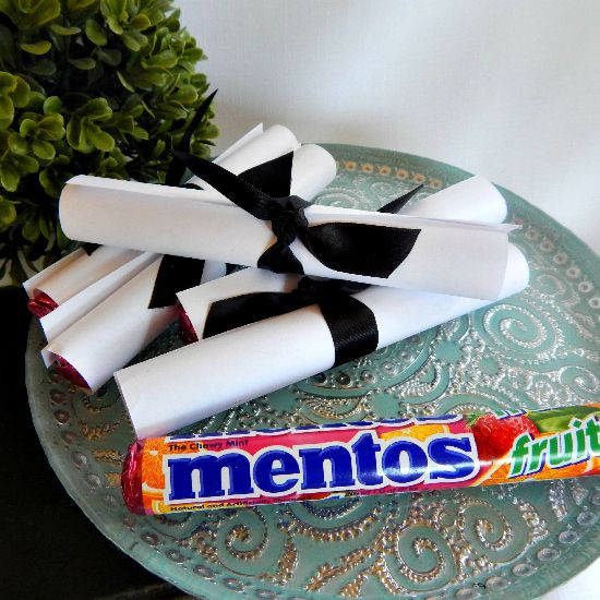 Graduation Party Favor Ideas Diy
 Menos DIY Graduation Favors