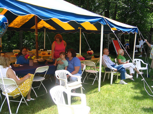 Graduation Party Location Ideas
 Ways to Save Money on a Graduation Party