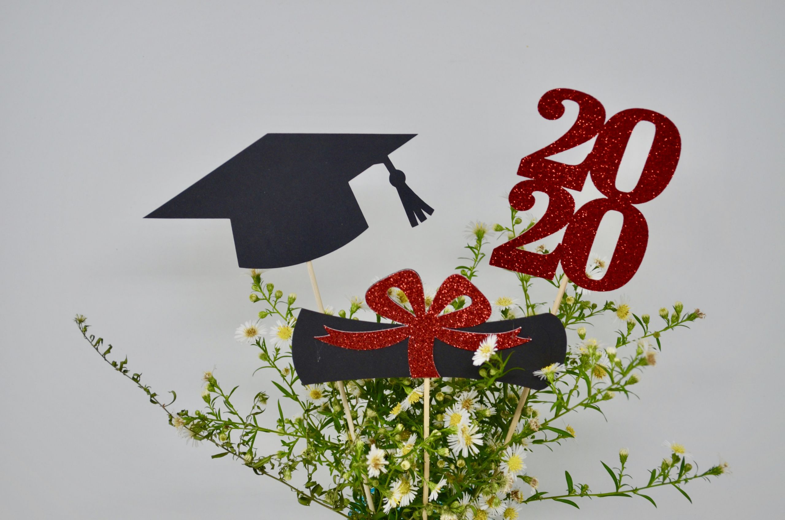 Graduation Party Theme Ideas 2020
 Graduation party decorations 2020 Graduation Centerpiece