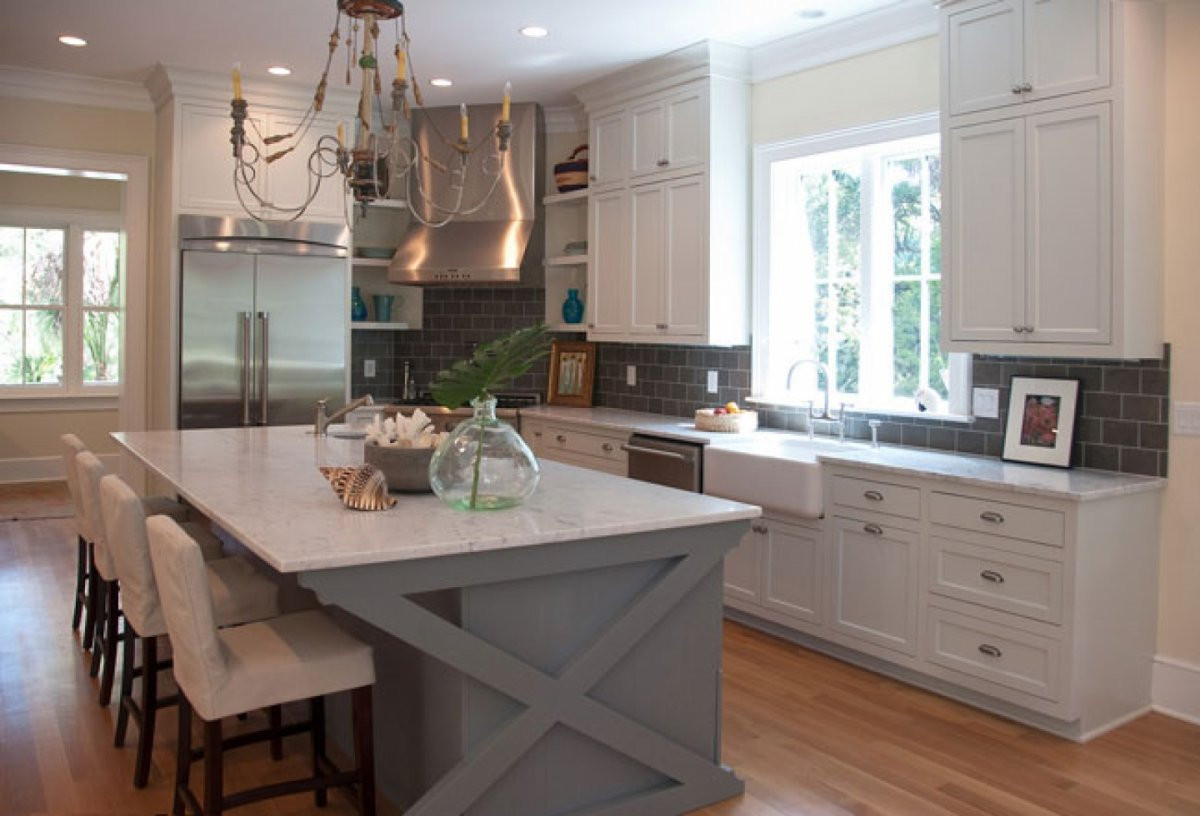 Gray Tile Kitchen
 Two Reasons Why Subway Tile Backsplash Is Your Best Choice