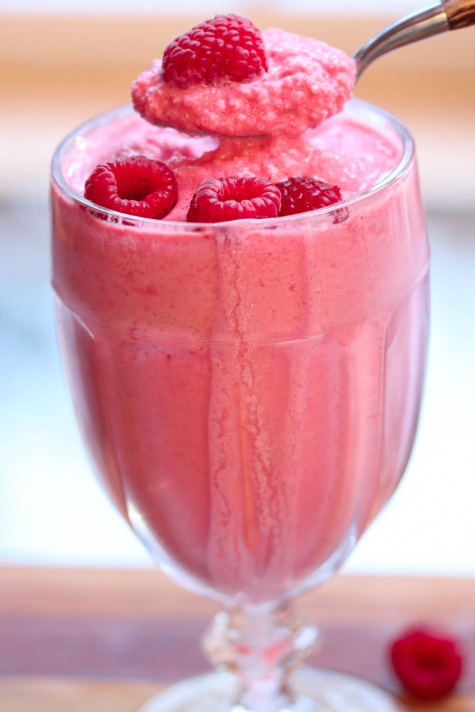 Greek Yogurt Smoothies
 Raspberry & Greek Yogurt Smoothie