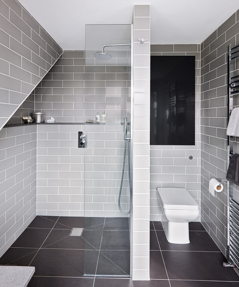Grey Tile Bathroom Ideas
 Grey bathroom ideas – Grey bathroom ideas from pale greys