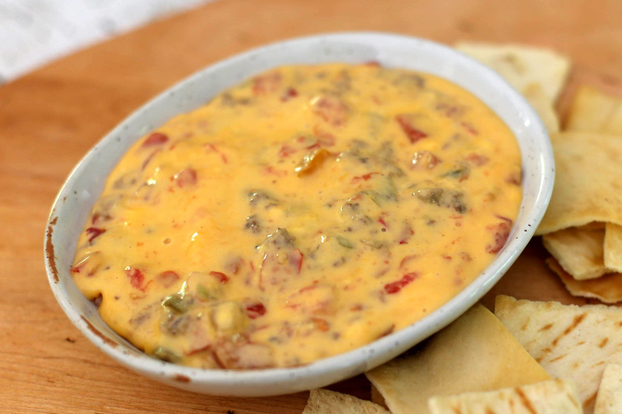 Ground Beef Dip Recipe
 Crock Pot Rotel Dip Recipe with Ground Beef and Cheese