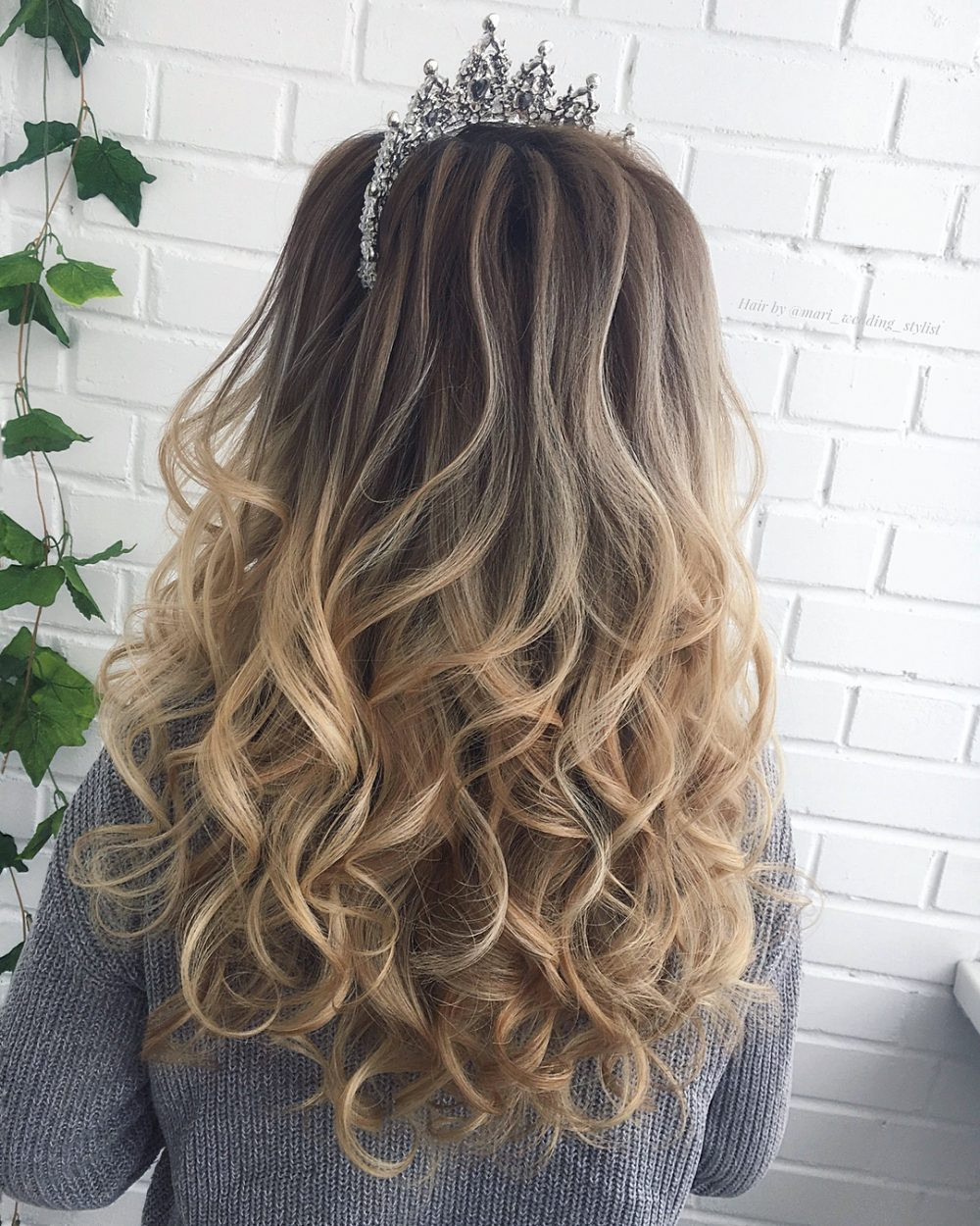 Hair Down Prom Hairstyles
 22 Perfectly Gorgeous Down Hairstyles for Prom