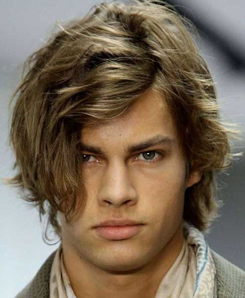 Haircuts For Oval Faces Male
 10 Haircuts for Oval Faces Men