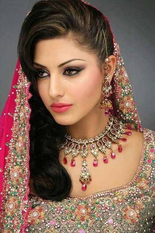 Hairstyle For Indian Brides
 Hairstyles For Indian Wedding – 20 Showy Bridal Hairstyles