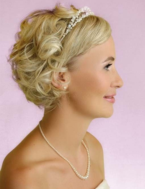 Hairstyles For Bridesmaids With Short Hair
 Bridesmaid Hairstyles for Short Hair PoPular Haircuts