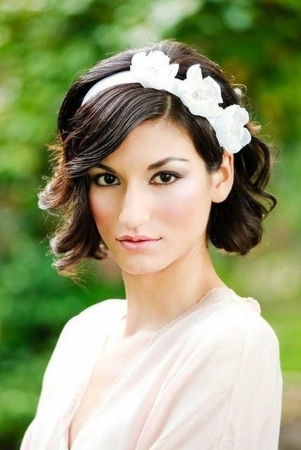 Hairstyles For Bridesmaids With Short Hair
 Bridesmaid Hairstyles for Short Hair PoPular Haircuts