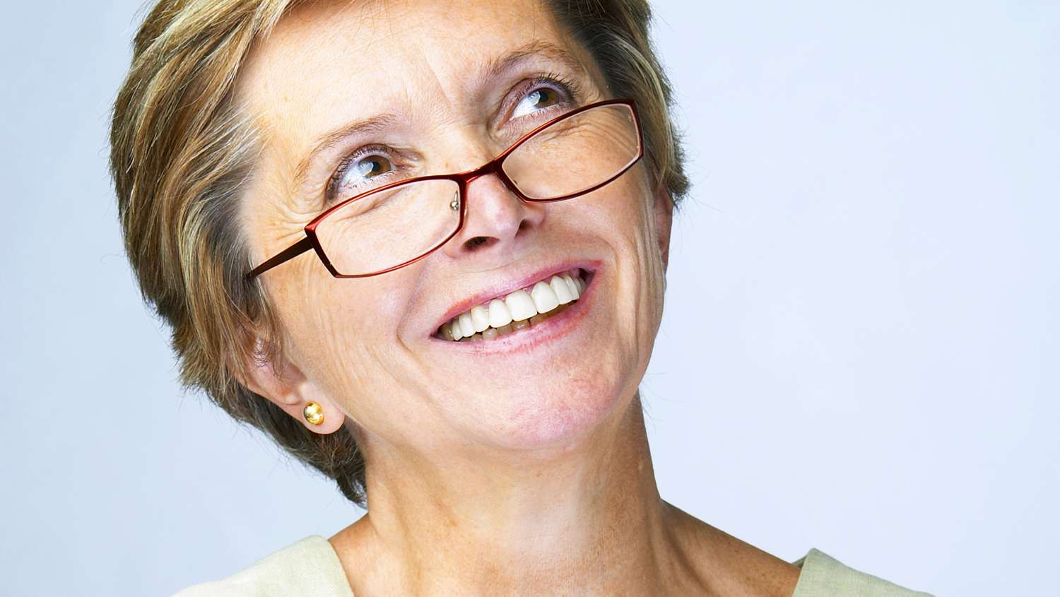 Hairstyles For Women Over 60 With Glasses
 Learn about the best short hairstyles for women over 60