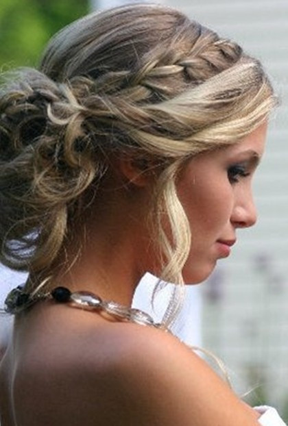 Hairstyles Up For Prom
 Formal Hairstyles to Make You the Belle of The Ball