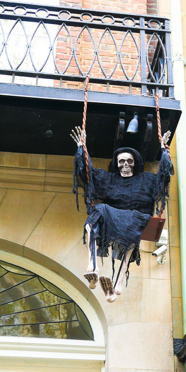 Halloween Balcony Decorating Ideas
 20 Most Amazing Halloween Decoration For Your Balconies