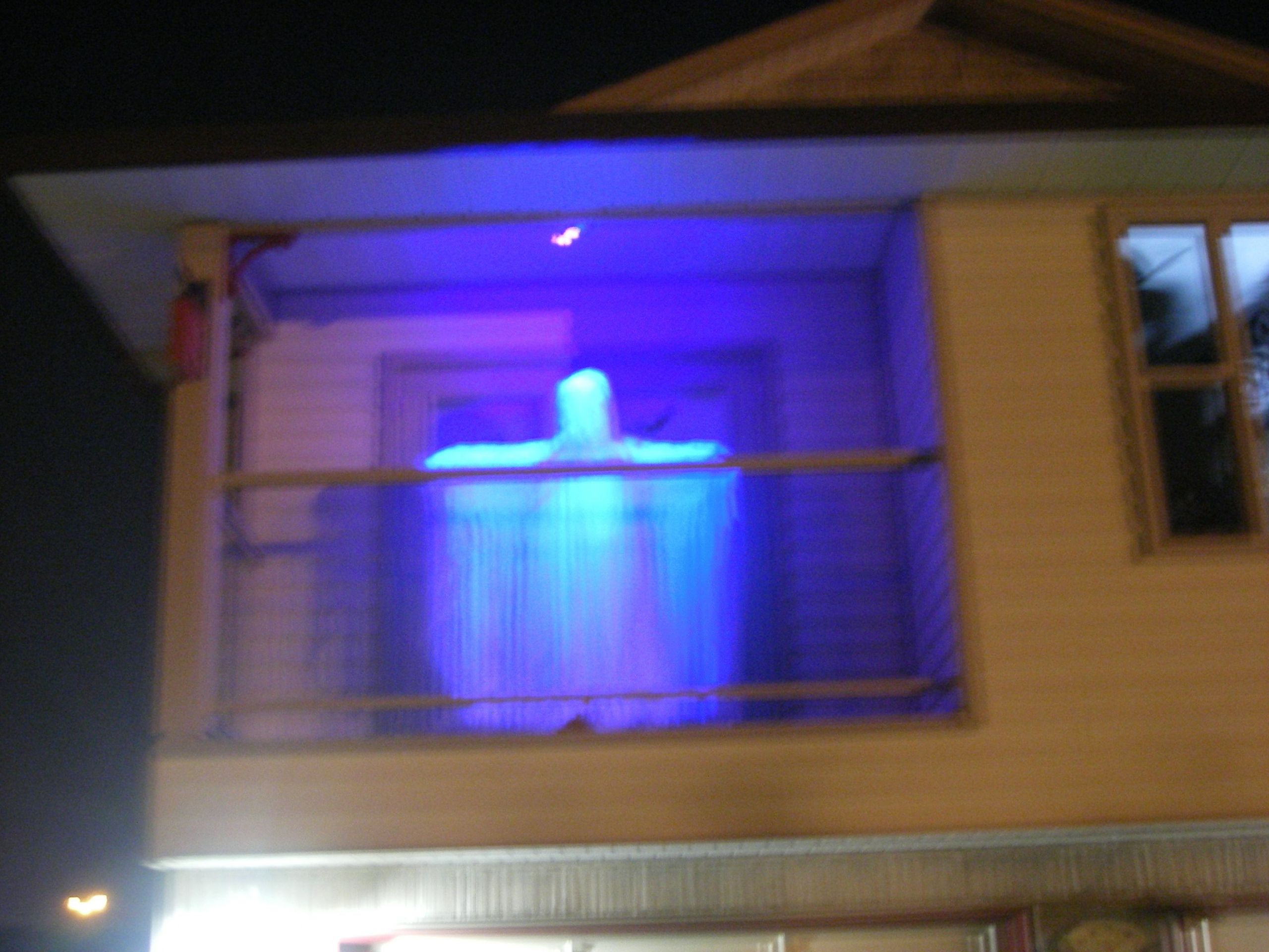 Halloween Balcony Decorating Ideas
 Ghost on the balcony