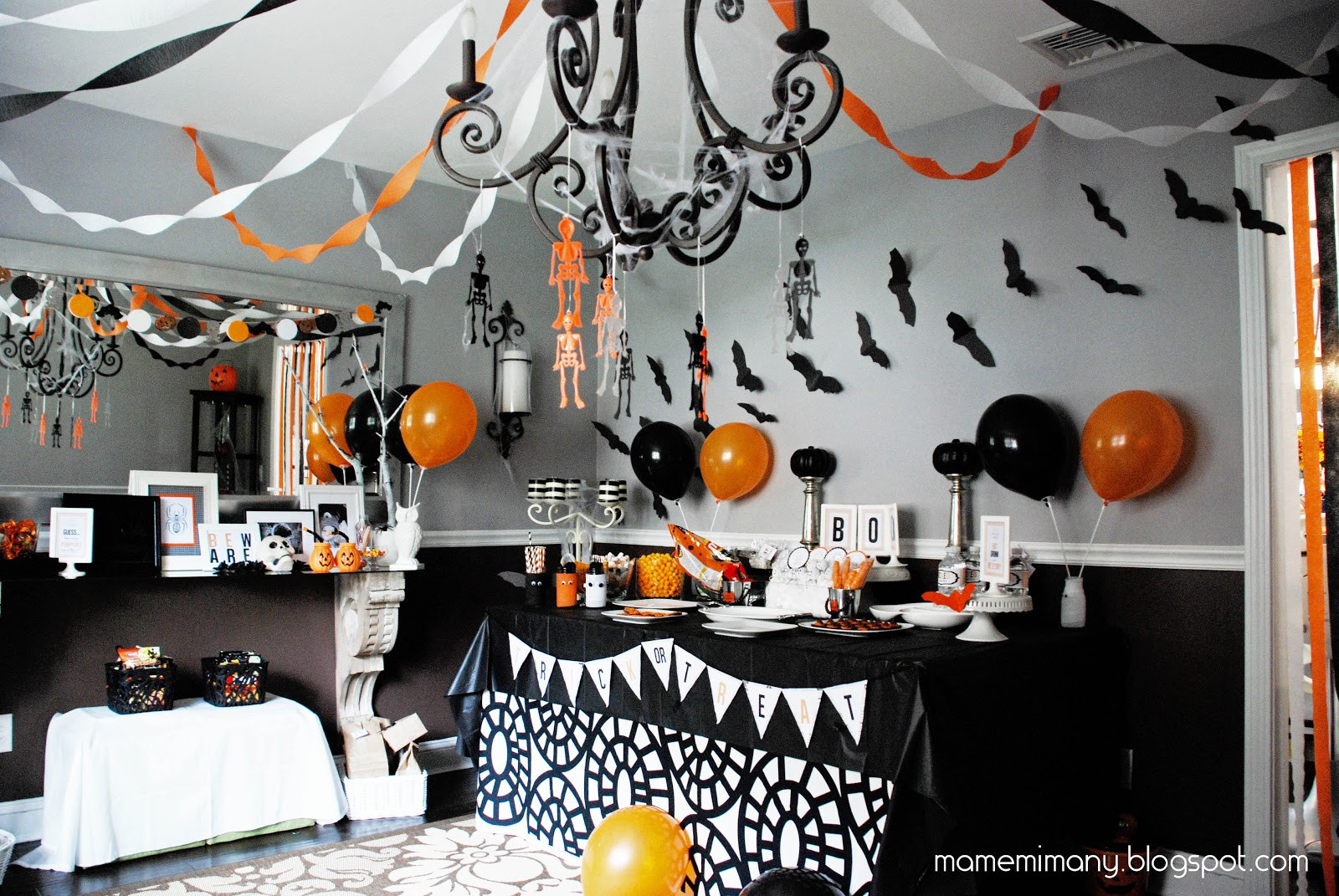 Halloween Birthday Party Decoration Ideas
 MaMeMima real party a halloween party