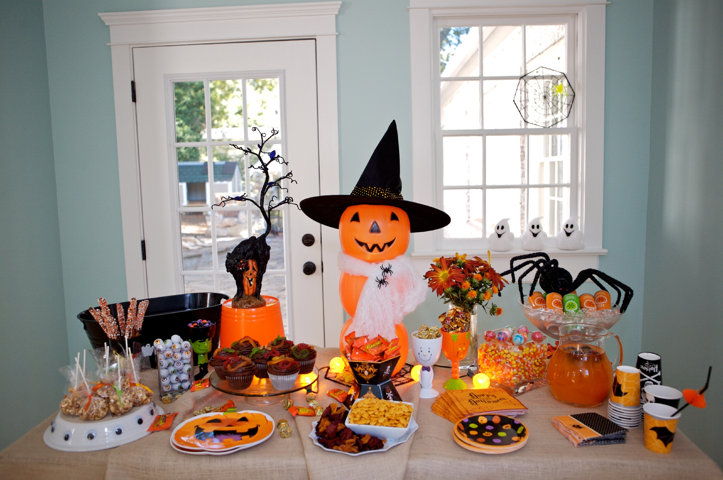 Halloween Decorating Party Ideas
 Martie Knows Parties BLOG Martie s Halloween Party