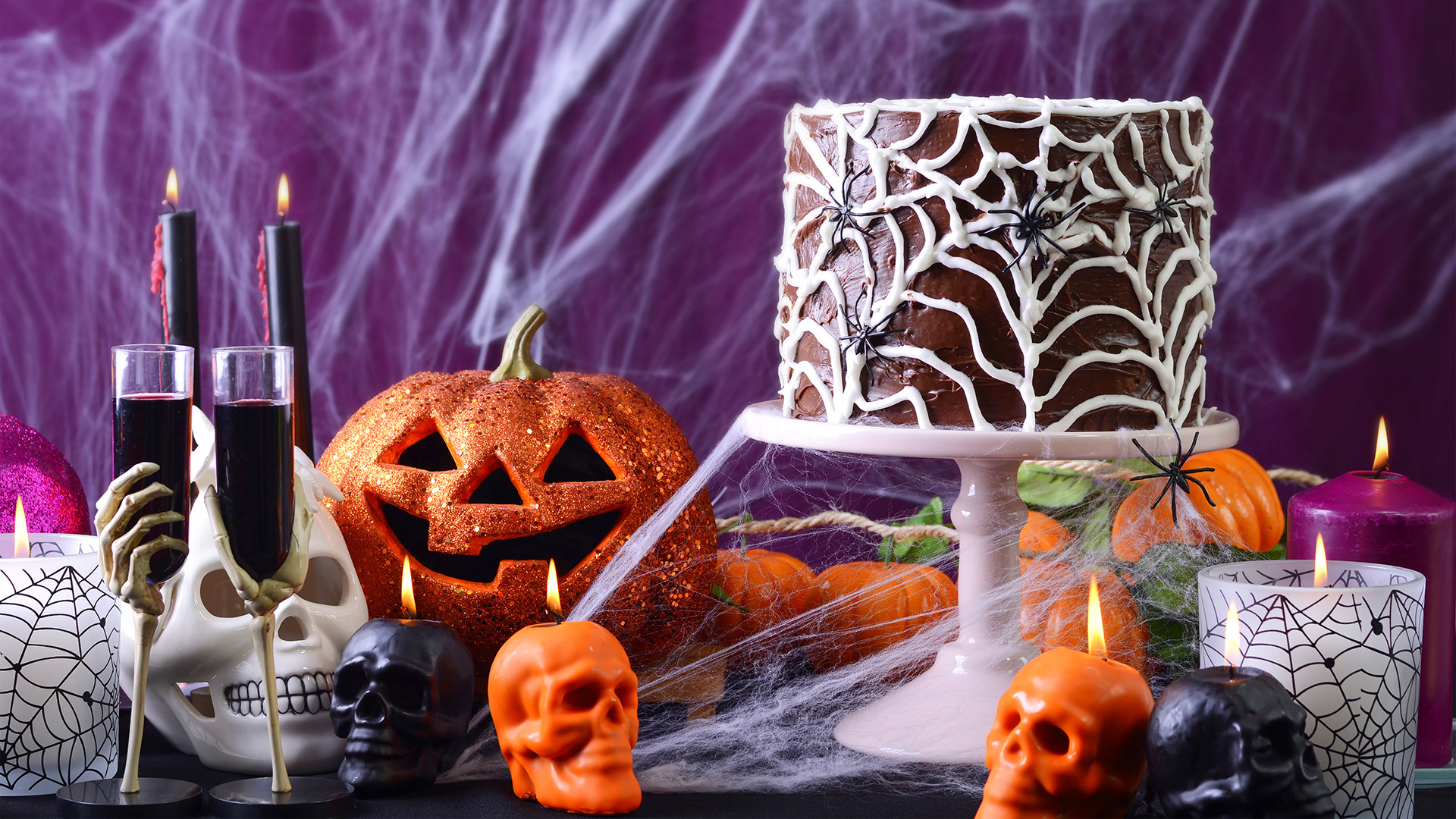 Halloween Decorating Party Ideas
 Easy DIY decorations for your Halloween party TODAY