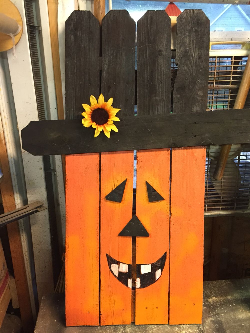 Halloween Fence Decorations
 Halloween pumpkin upcycle picket fence