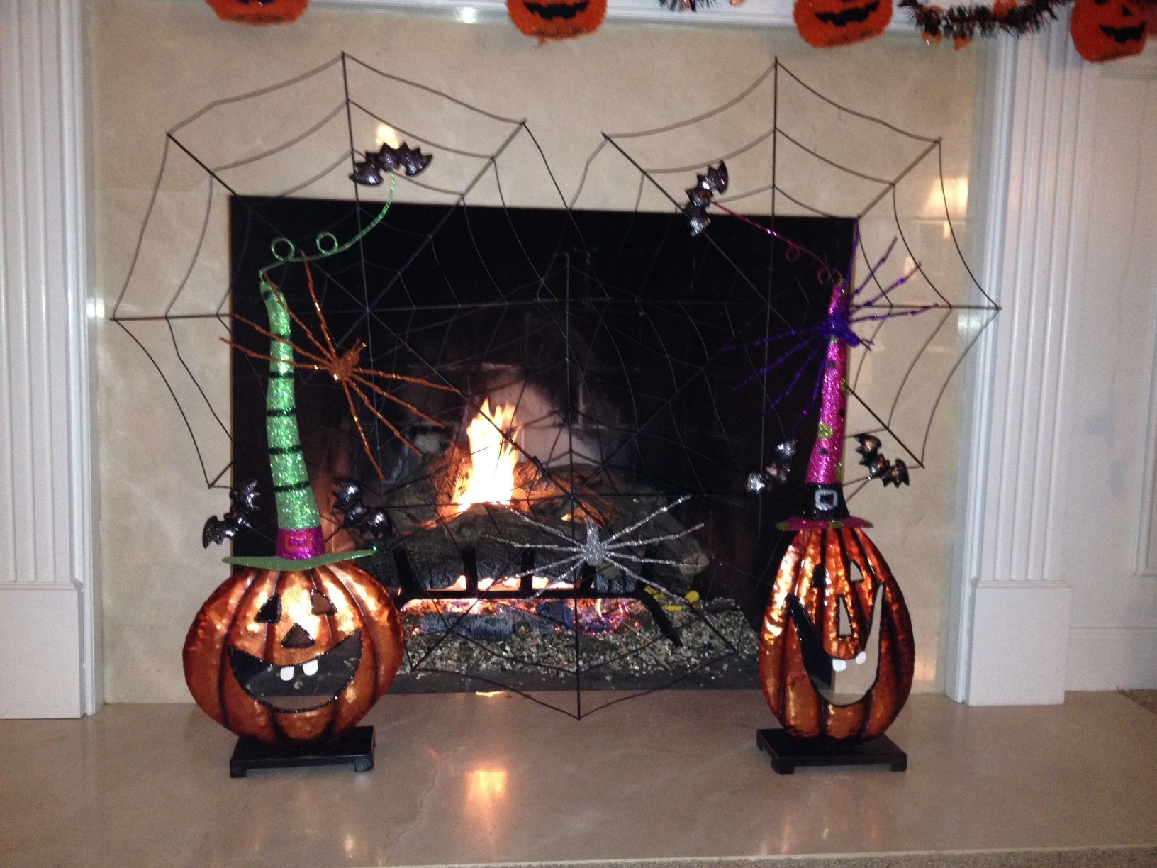Halloween Fireplace Screen
 DIY HALLOWEEN SCREEN