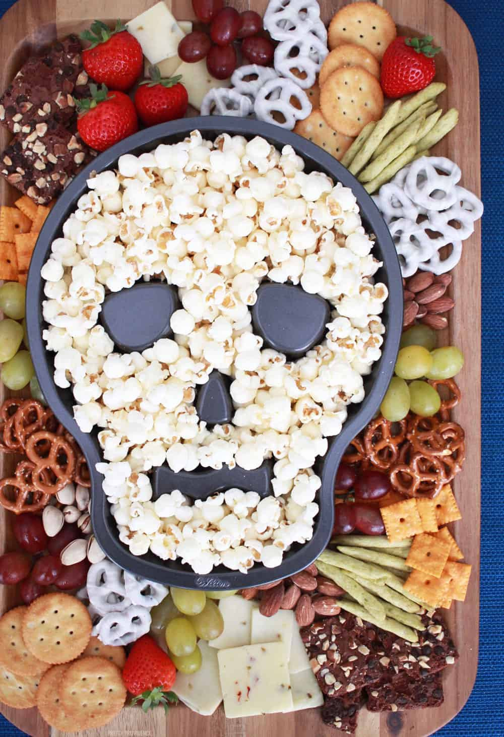 Halloween Food Ideas For A Party
 The BEST Halloween Party Treats Over the Big Moon