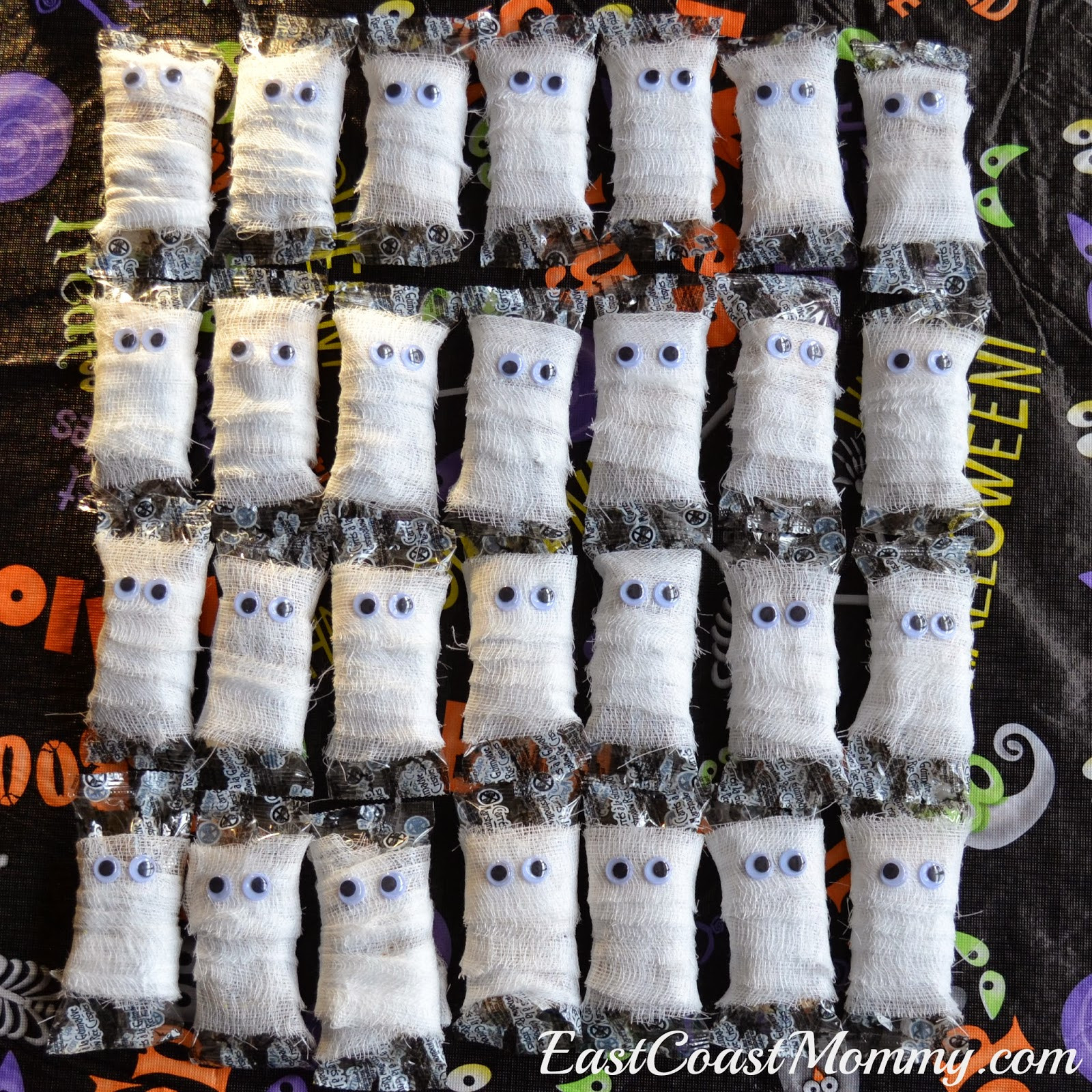 Halloween Ideas For School Party
 East Coast Mommy 15 Halloween Class Party Treats