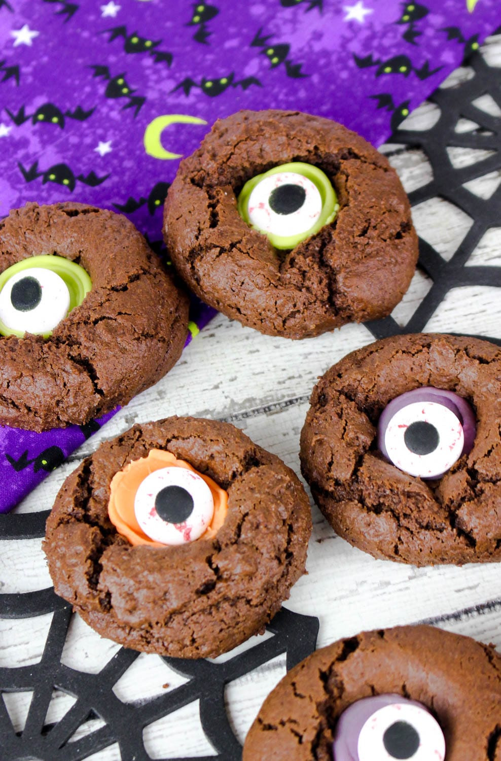 Halloween Monster Cookies
 Monster Eye Cookies Recipe