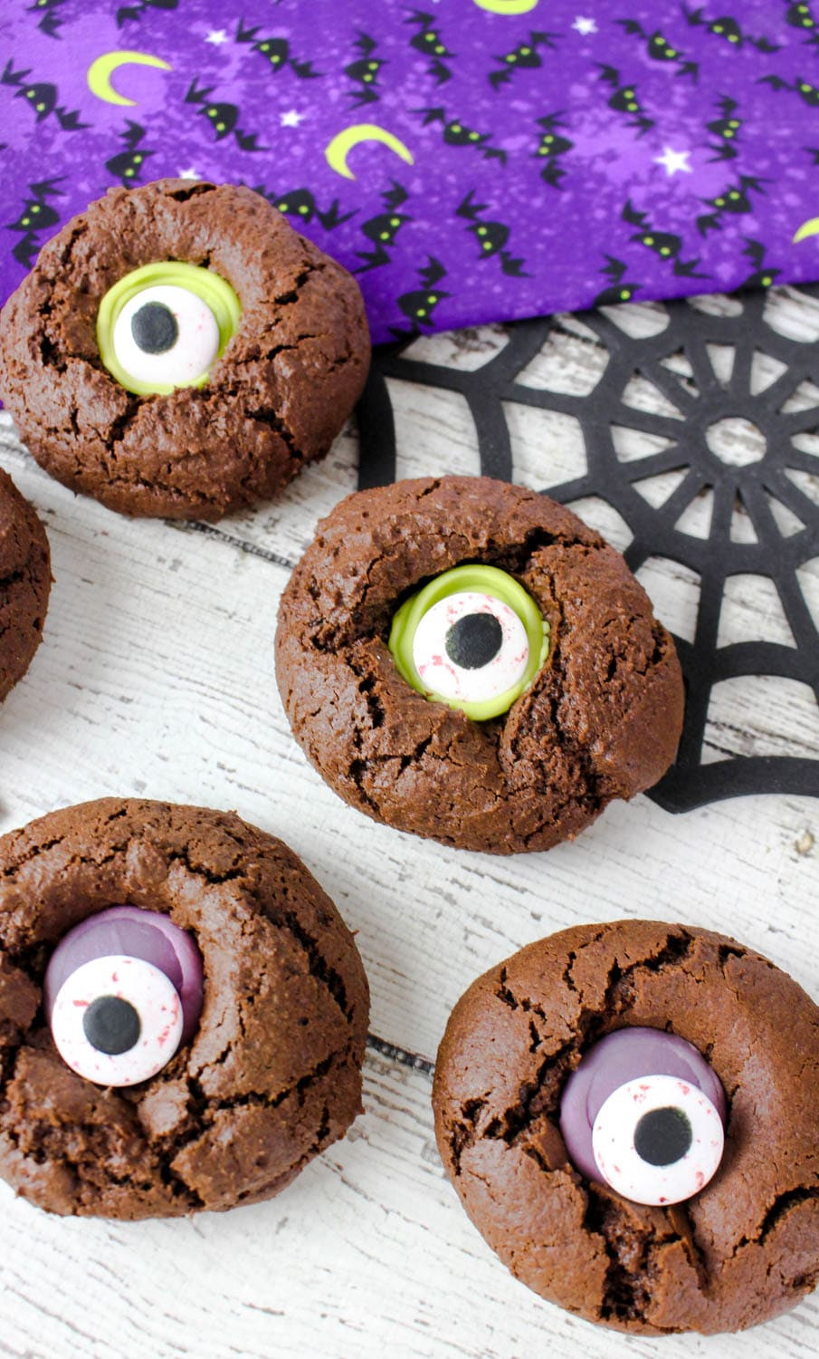 Halloween Monster Cookies
 Monster Eye Cookies Recipe