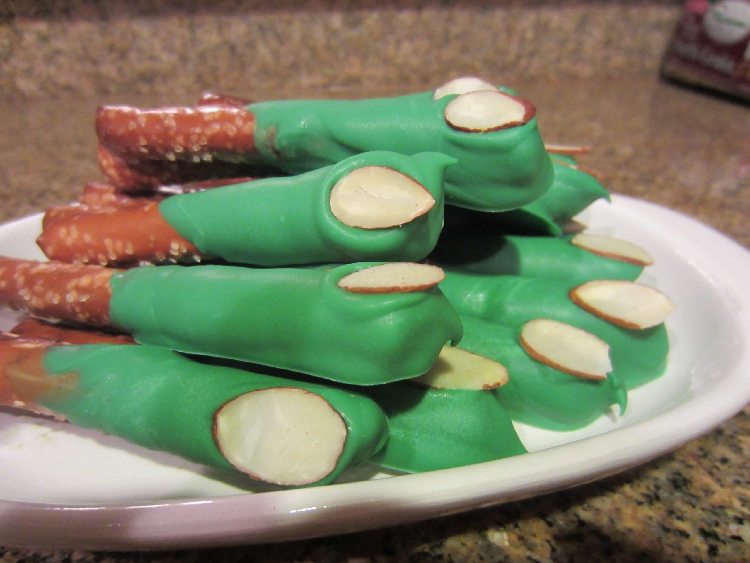 Halloween Party Dessert Ideas
 Finger Food DIY Inspired