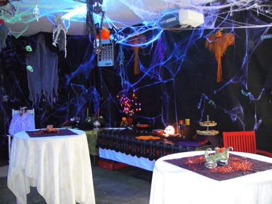 Halloween Party House Decorating Ideas
 The Neat Retreat Taking Halloween To The Extreme