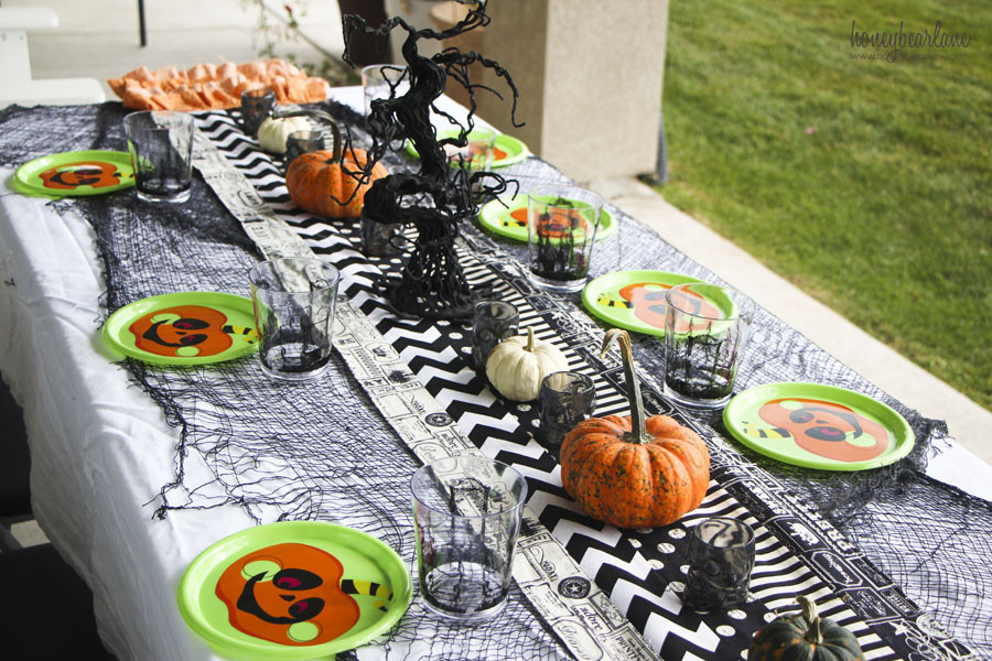 Halloween Party Ideas For Tennagers
 Kids Halloween Party Ideas Honeybear Lane