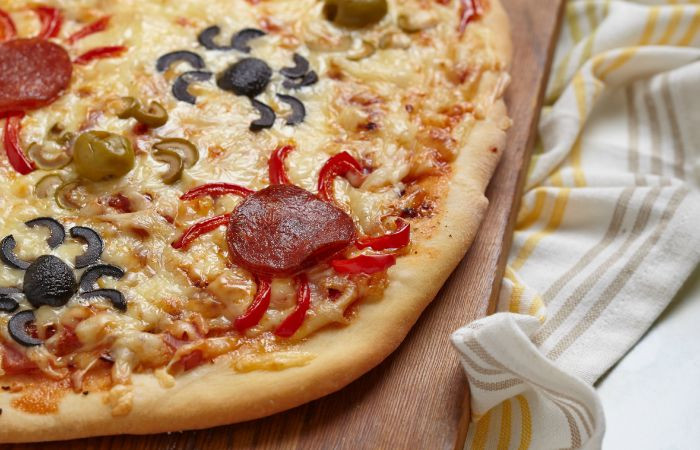 Halloween Pizza Party Ideas
 8 Halloween pizza recipes that’ll take your party to the