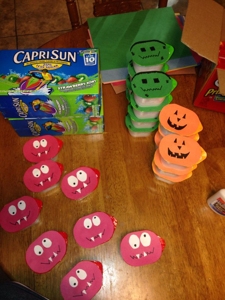 Halloween Treat Ideas For School Party
 Casen s Preschool Snacks Halloween Individual Pringles