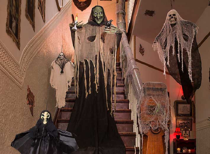 Haunted Halloween Party Ideas
 12 Halloween Party Decoration Ideas To Make Your Party