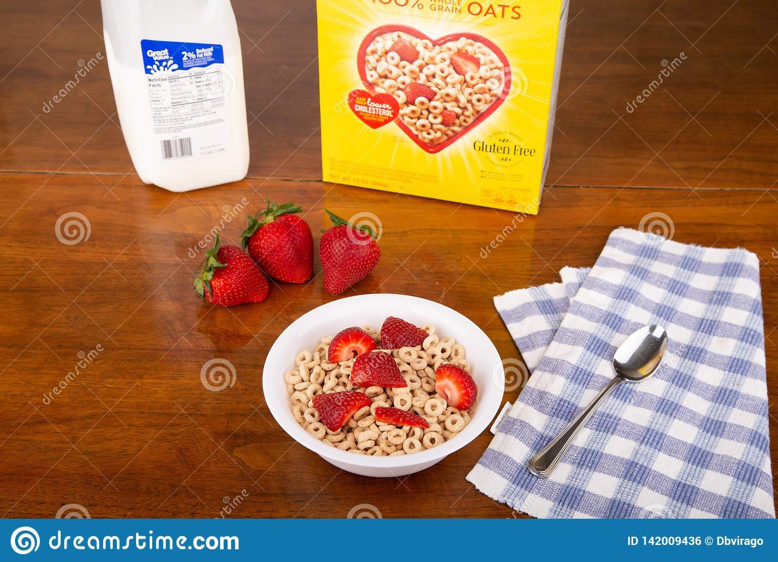 Healthy Low Cholesterol Breakfast
 Cheerios Breakfast editorial photo Image of toasted