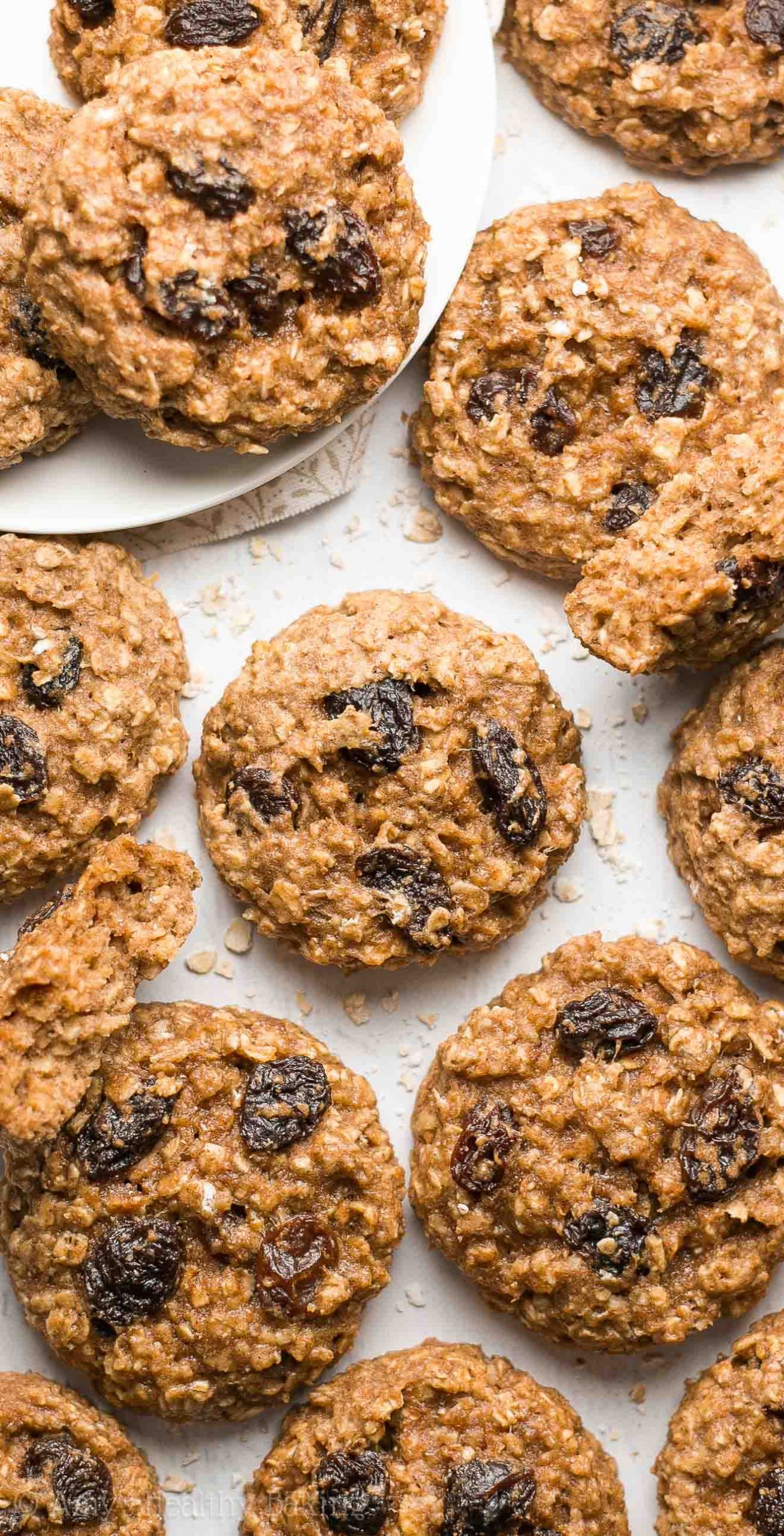 Healthy Oatmeal Breakfast Cookies
 Healthy Oatmeal Raisin Breakfast Cookies