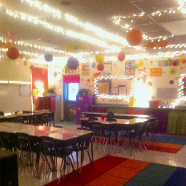 High School Christmas Party Ideas
 Classroom decorating ideas I like lots of lights and