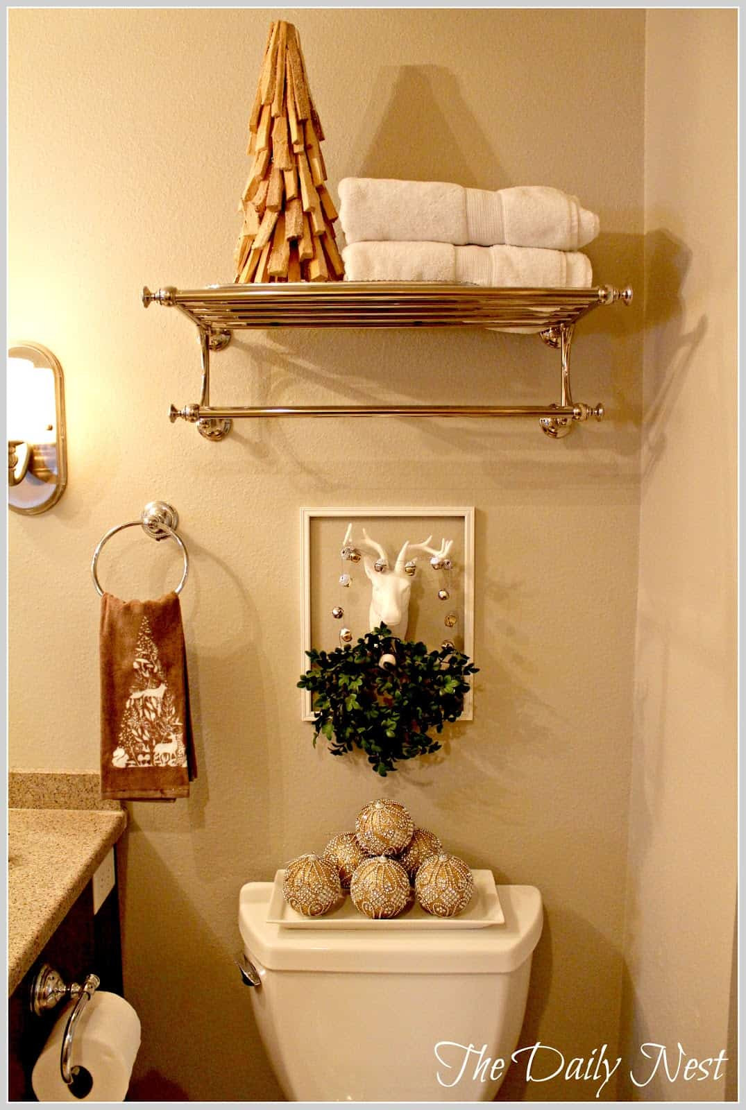 Home Goods Bathroom Decor
 21 Awesomely Unexpected Christmas Bathroom Decorations To